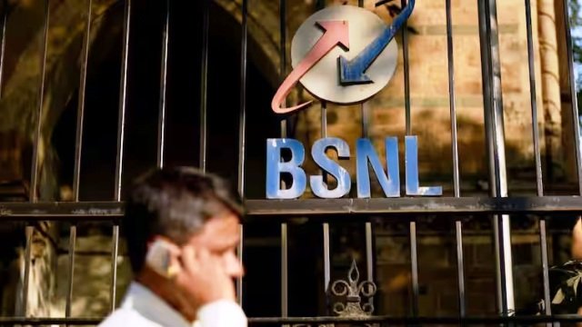 सस्ती कीमत में फायदे ही फायदे! BSNL के इन प्लान्स में मिल रही सालभर की वैलिडिटी…